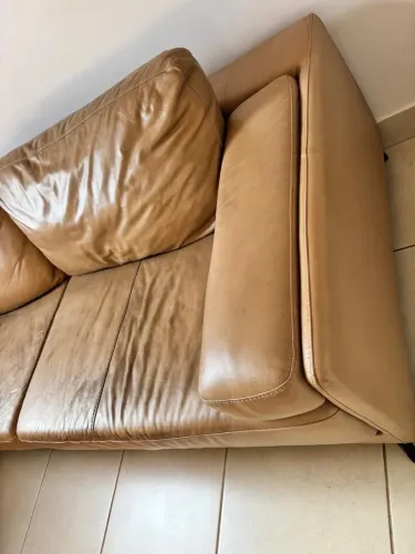 Sofá couro desgatado como na foto