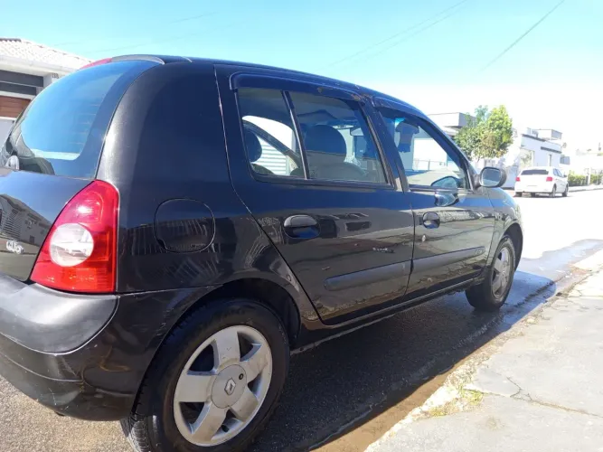 Renault Clio Authentique 1.0 8V 3P 2004