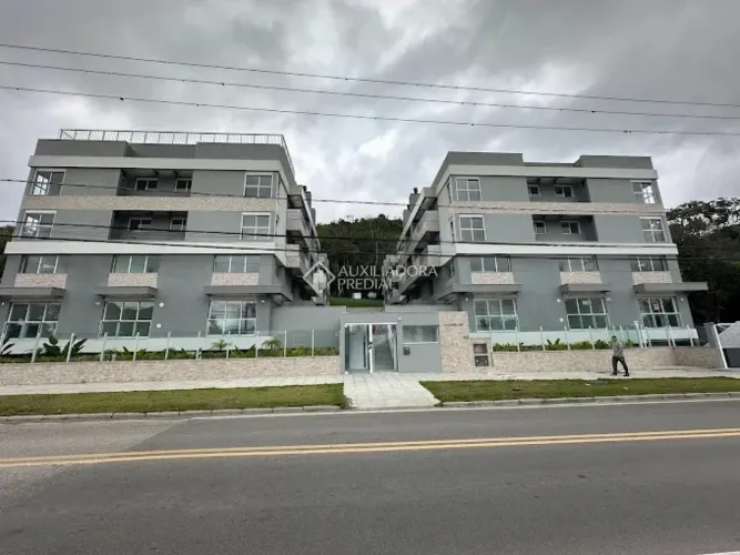 Apartamento Novo para Locação no Ribeirão da Ilha - 2 Quartos, Piscina e Academia Próximo 