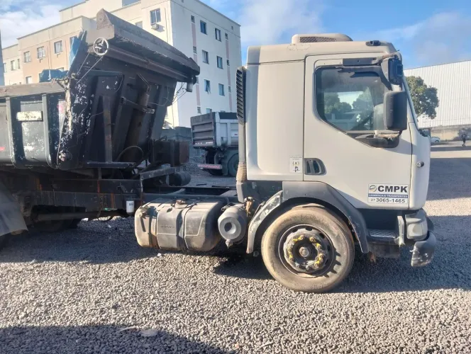 Vendo volvo VM 240
