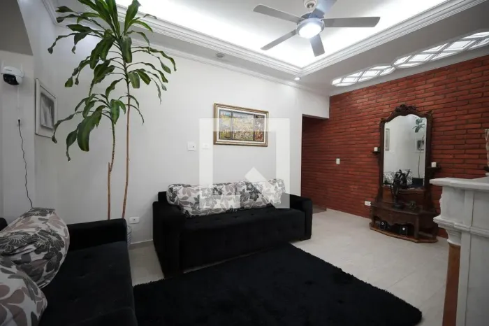 Casa à Venda - Liberdade, 4 Quartos, 250 m2