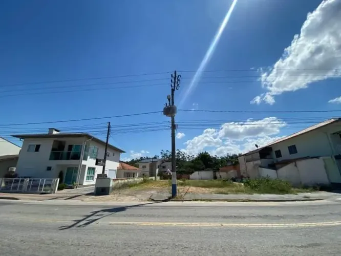 Terreno planto com 550m² no centro de Guabiruba !
