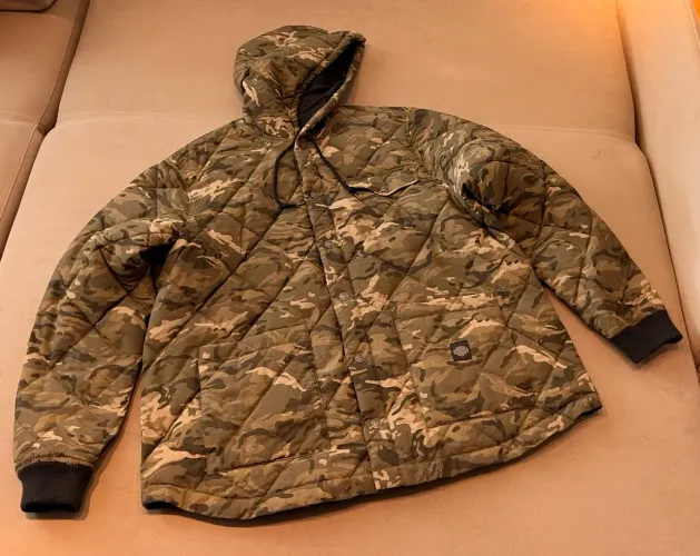 Jaqueta Harley-Davidson Original Camuflada com Capuz e Forro - 3XL nova sem uso