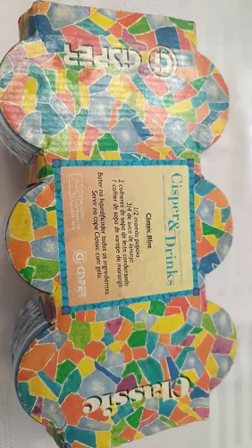 Vendo copos de vidro para uso diário(dentro da caixa)
