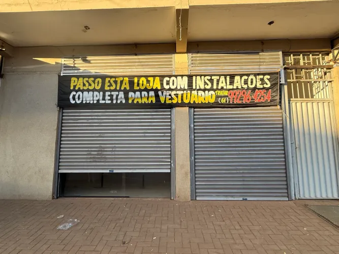 Ótima Oportunidade - Vendo Estrutura de Loja de Roupas - Pronta para Trabalhar