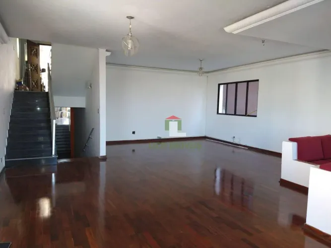 Sobrado com 3 dormitórios para alugar, 500 m² por R$ 7.300,00/mês - Jardim São Bento - São