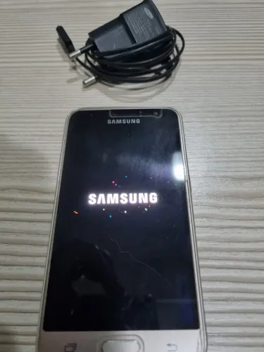 Celular Samsung J1