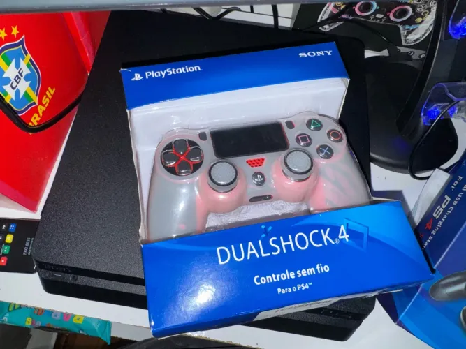 PS4 SLIM 1T MÍDIA FÍSICA + FIFA 14