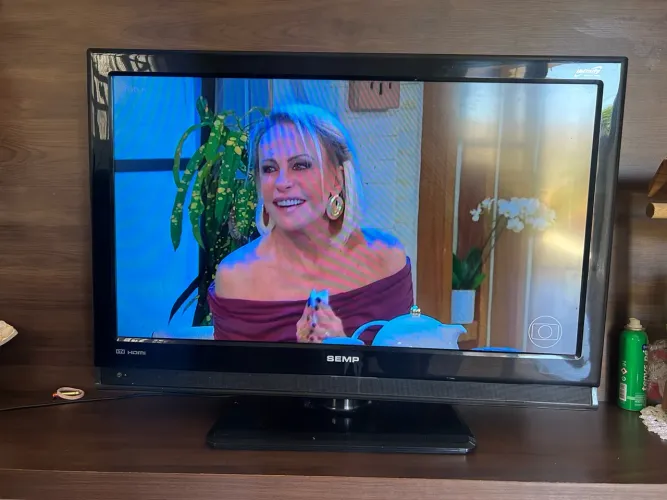 Tv 32