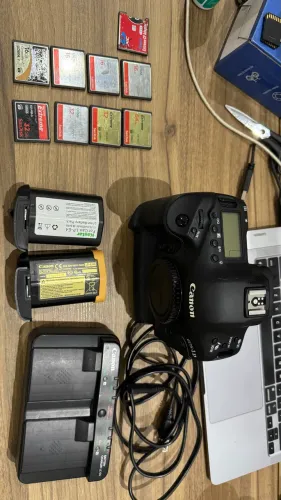 Canon 1DX