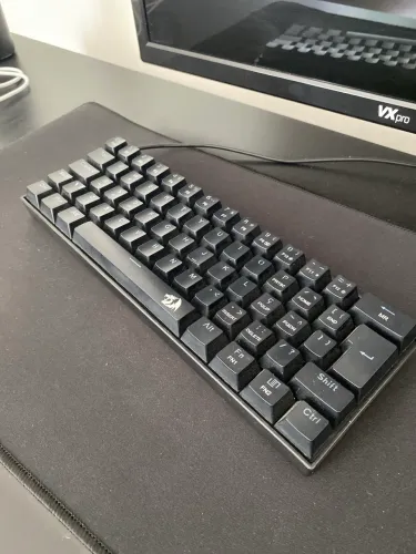 Teclado Redragon Lakshmi Rainbow Switch Brown