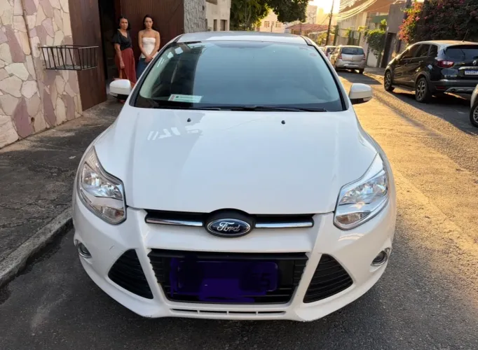 Ford Focus 1.6 S/1.6 SE Flex 16V 5P AUT 2015