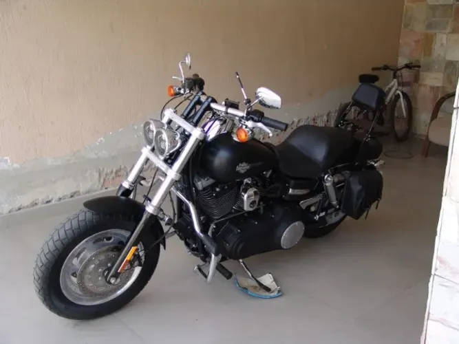 Harley Davidson Dyna fat bob 2013 - aceito trocas