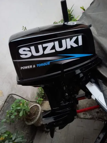 Motor de Popa Suzuki 25HP