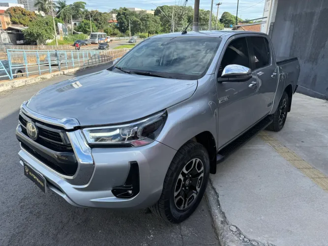Toyota Hilux CD SRX 4X4 2.8 TDI 16V Diesel Aut. 2022