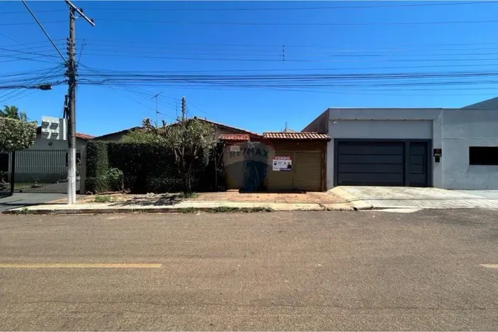 VENDO CASA NO BAIRRO COLINA VERDE