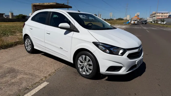Chevrolet Onix Hatch LT 1.4 8V Flex Mec. 4P 2017