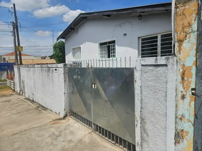 Casa em Avenida Comercial - Ótima Oportunidade para Investimento ou Moradia em Hortolândia