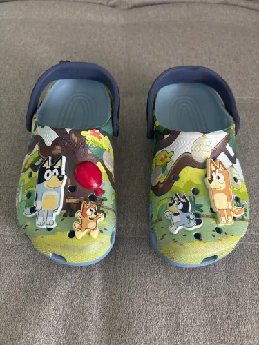 Crocs Bluey tamanho 32 J1