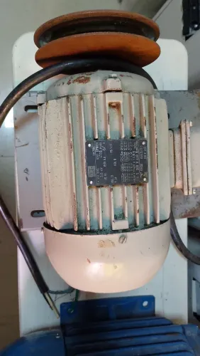 Motor elétrico trifásico de indução (uso geral) - WEG MOT TE90L 3.0CV - 220V/ 380V/ 440V