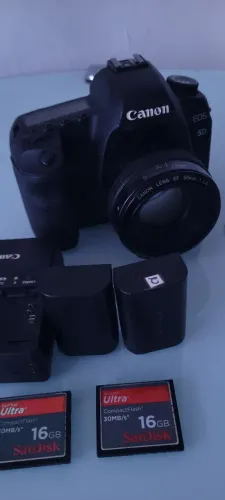 Kit câmera Canon 5d Mark ll Full freme com lente 50mm 1.4