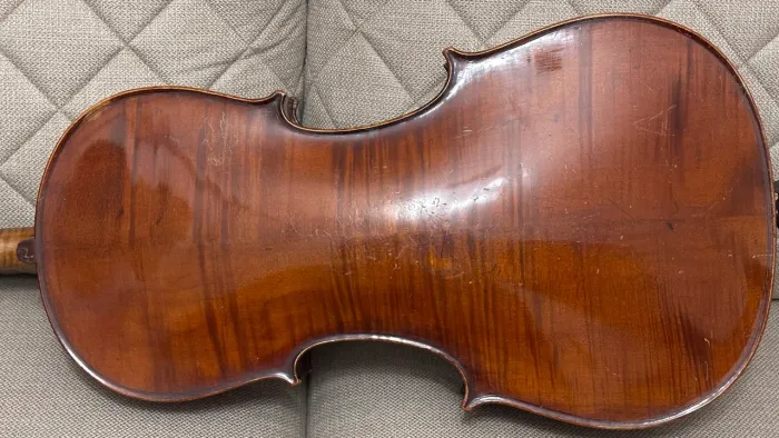 Cello alemão antigo