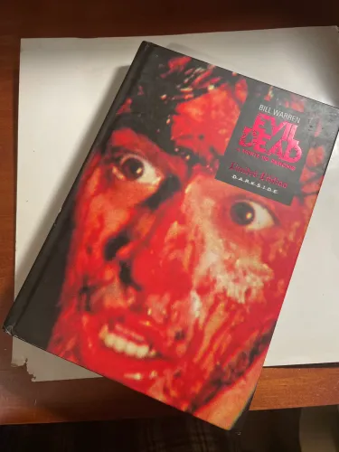 Livro Evil Dead A Morte do Demônio [arquivos mortos] Limited Edition - Darkside