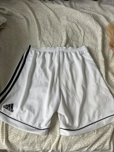 Shorts adidas treino