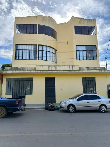 Casa espetacular com energia solar no centro de Paratinga- Bahia