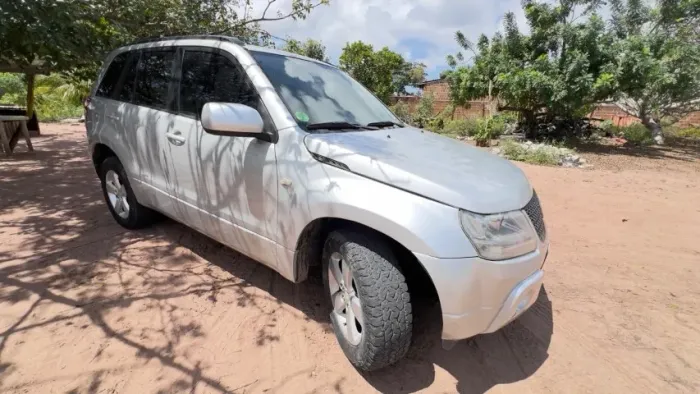 Suzuki Grand Vitara 2.0 16V 4x2/4x4 5P Aut. 2010