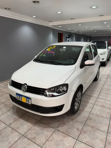 Volkswagen Fox 1.6 MI Total Flex 8V 5P 2012