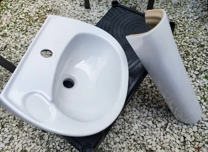 Vendo Pia de Banheiro Lavatório Com Coluna Completa Icasa Sabará - Em Perfeitas Condições!
