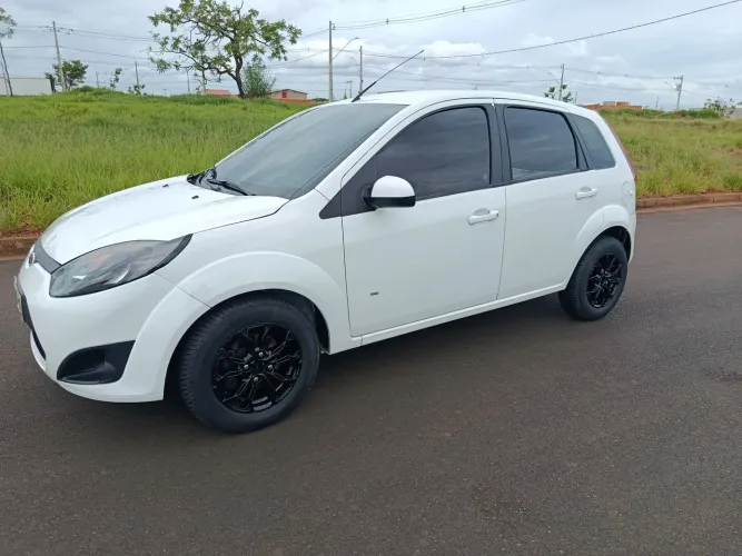 Ford Fiesta 1.0 8V Flex/class 1.0 8V Flex 5P 2014