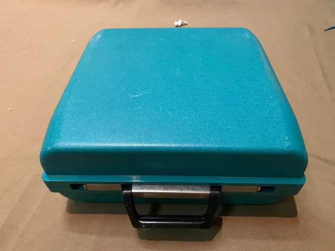 Máquina de Escrever Mexicana Portátil Olivetti Studio 45 (Excelente)