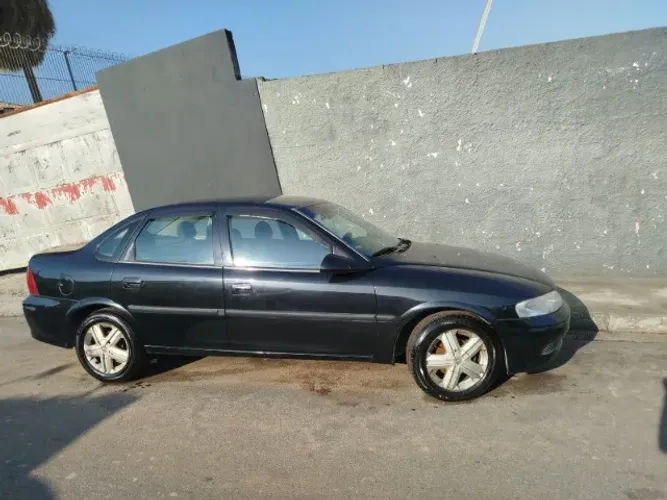 Chevrolet Vectra GL 2.2 / 2.0 MPFI 2000