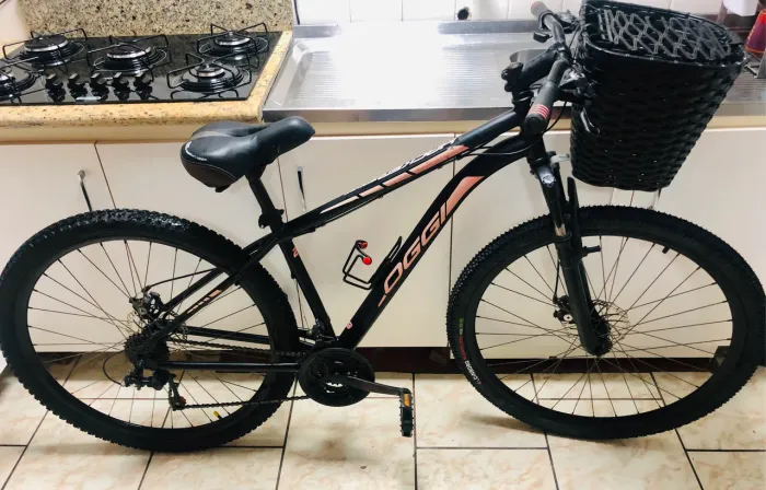 Bike Oggi aro 29, 21 velocidades, quadro 17, pneus e câmeras novos, freios a disco