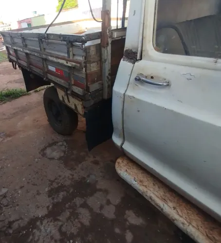 Chevrolet C-10 2.5/4.1 1981