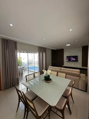 PRIMOR DAS TORRES DECORADA/MOBILIADA/CLIMATIZADA/PISCINA/GOURMET-140m²-3 Dormit. 1 Suíte-