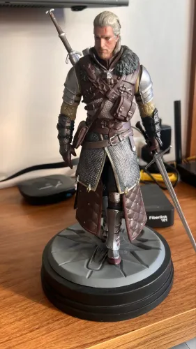 Geralt de Rívia de The Witcher 3, na armadura Ursine (Urso)