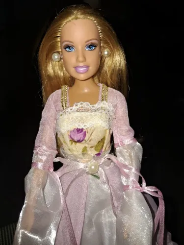 Barbie princesa Oriental rosa
