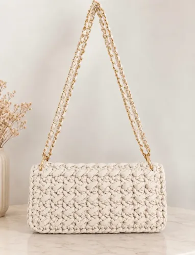 Bolsa Clutch de crochê Off-White 