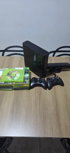 Xbox 360 Super Slim 500GB [ORIGINAL 11 JOGOS]