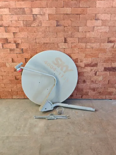 Antena Sky 90cm com LNB Duplo - Completa