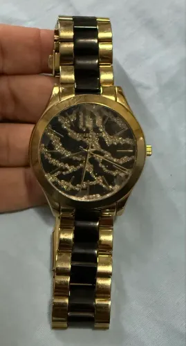 Relógio feminino Michael Kors preto e dourado