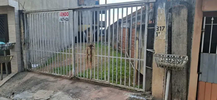 Portão  de correr de ferro