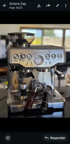 Cafeteira Express Pro da linha Tramontina by Breville (modelo BES870XL)