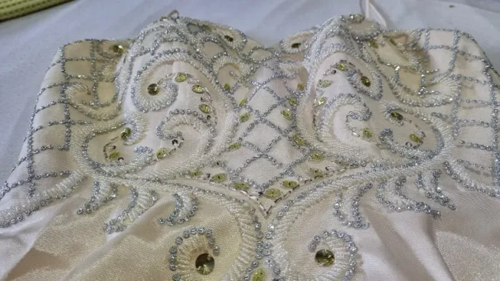 Vestido de Festa/Madrinha/noiva Champanhe Ajustável (Veste até 42) - Usado 1 Vez