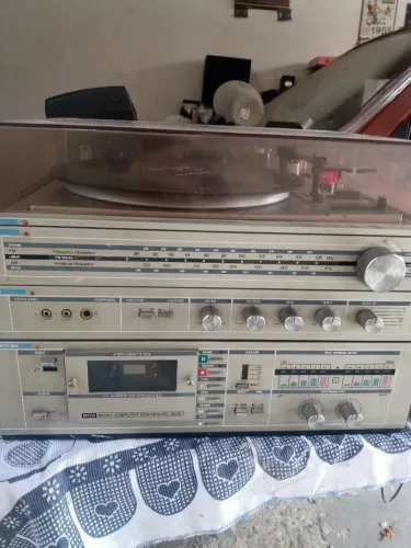 VENDO LP DISCO VINIL