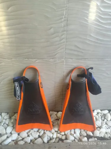 NADADEIRA KPALOA (TAMANHO: MEDIUM) + Leash GuePro