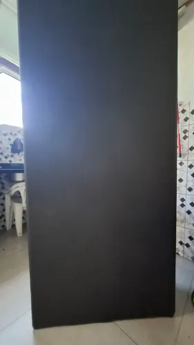 Base de cama solteiro ótimo estado